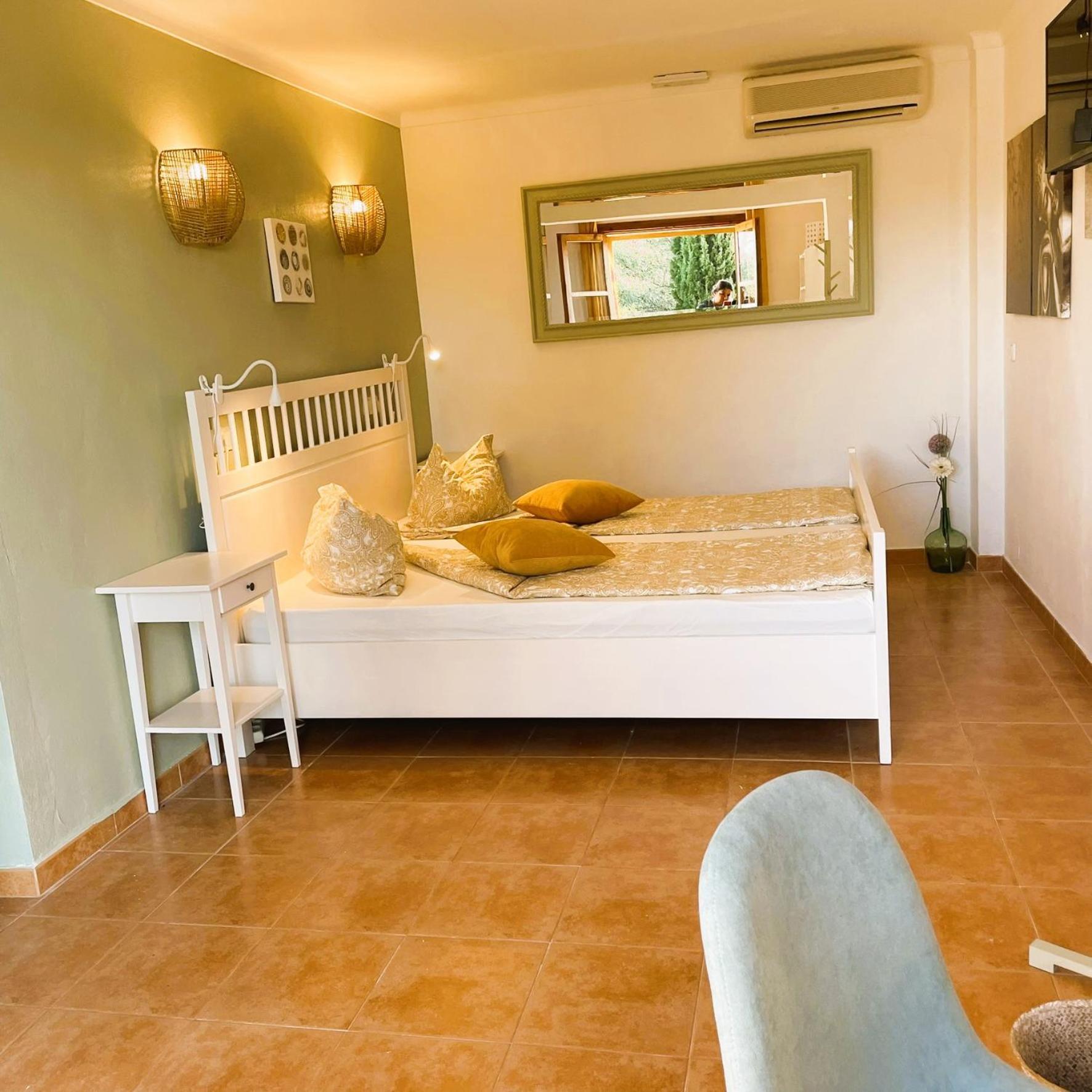 Agroturismo S Hort De Can Carrio Ag226 Сес Салинес Екстериор снимка
